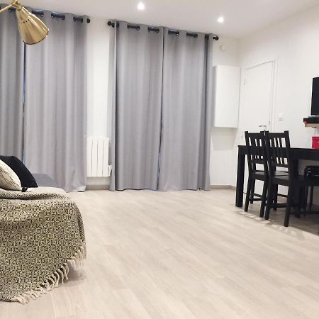 New Apartment In The Heart Of Le Marais Париж Екстериор снимка