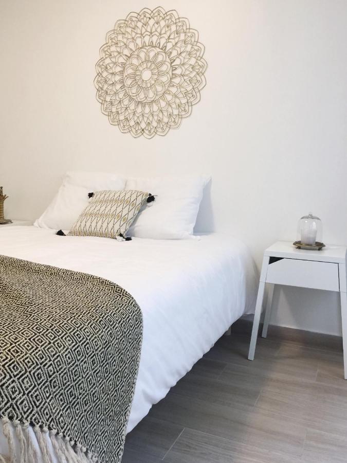 New Apartment In The Heart Of Le Marais Париж Екстериор снимка