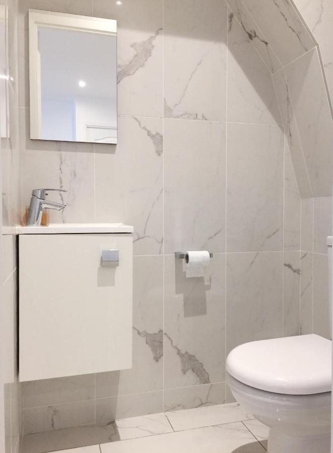 New Apartment In The Heart Of Le Marais Париж Екстериор снимка